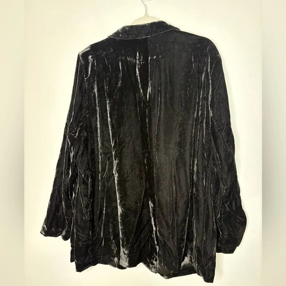 Torrid Velvet Blazer - Picture 3 of 3